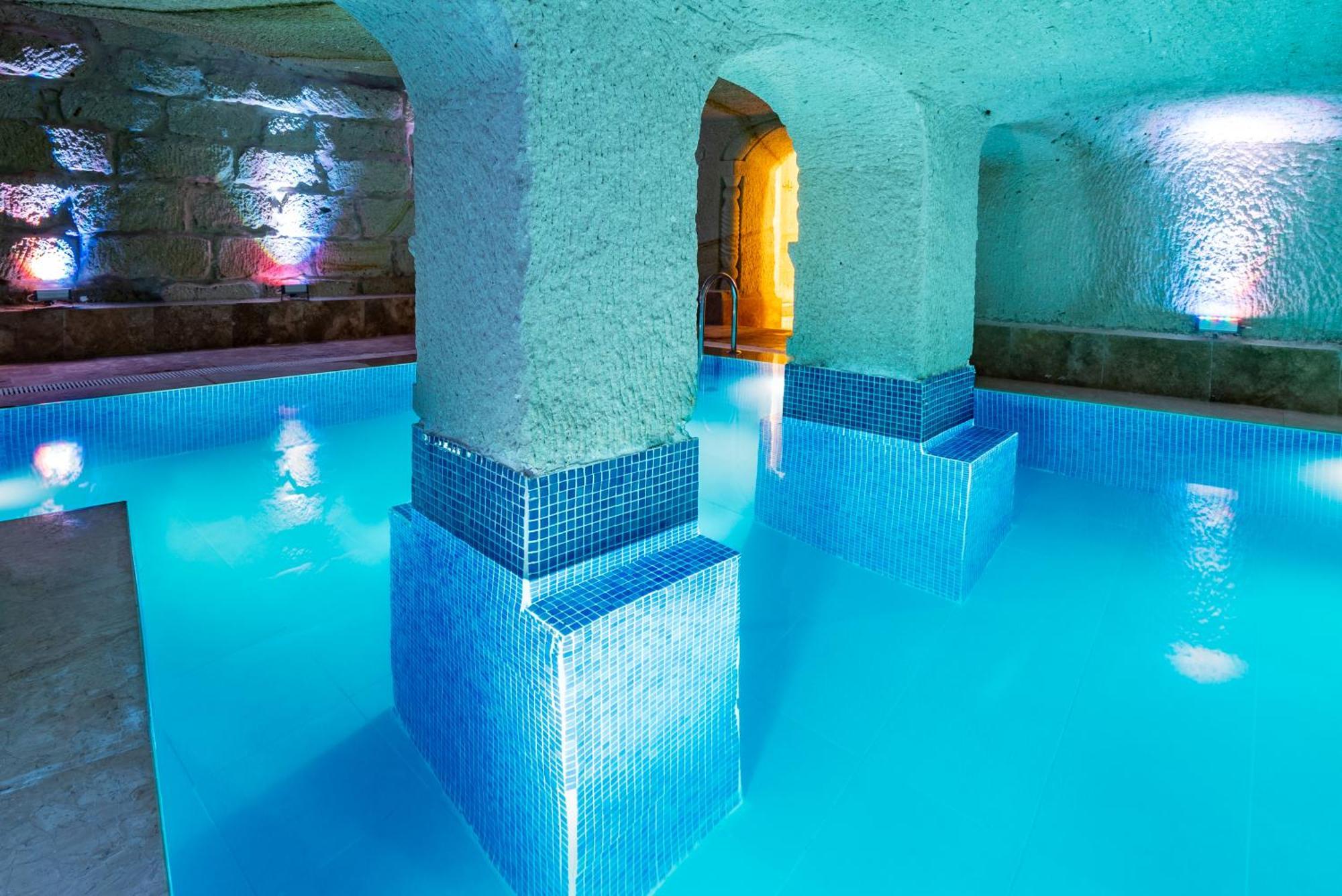 Hotel Cappadocia Inans Cave & Swimming Pool Hot Nevşehir Esterno foto