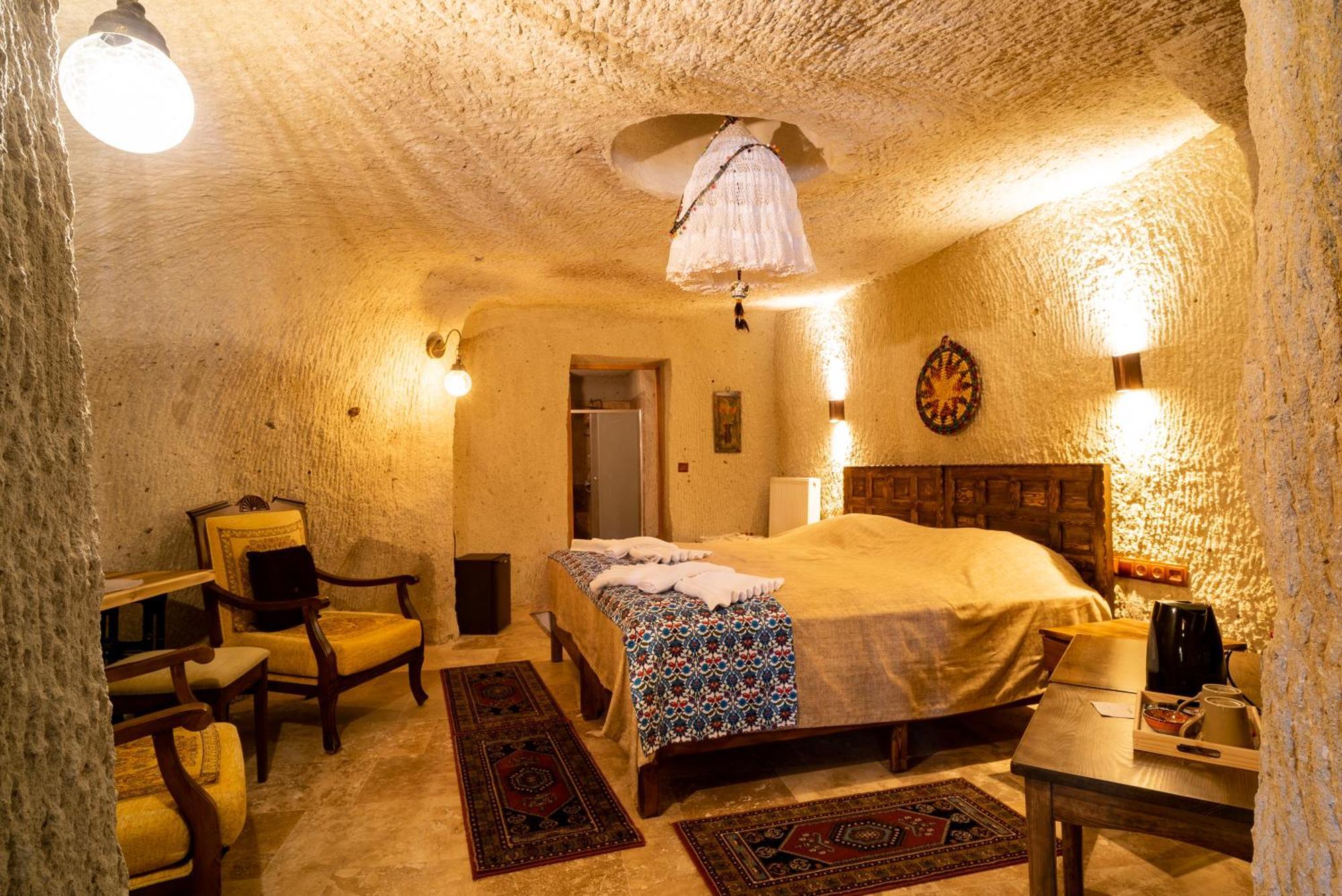 Hotel Cappadocia Inans Cave & Swimming Pool Hot Nevşehir Esterno foto