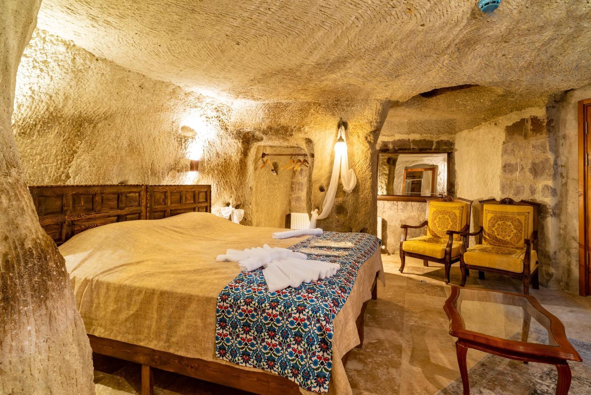 Hotel Cappadocia Inans Cave & Swimming Pool Hot Nevşehir Esterno foto